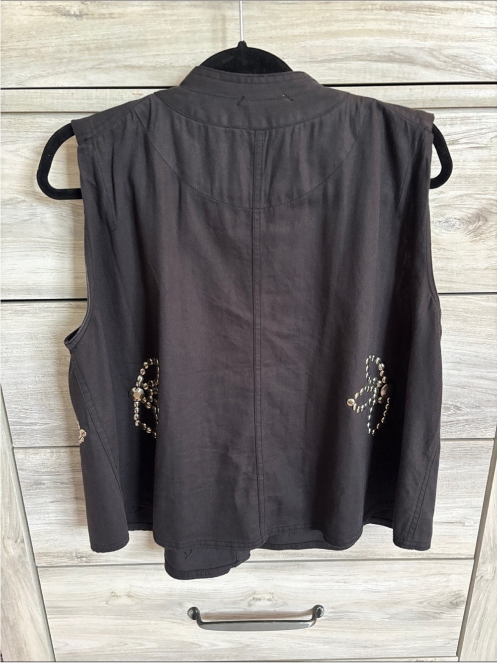 Free People We The Free “We Stick Around” Black Studded Sleeveless Button Top - Picture 6 of 7